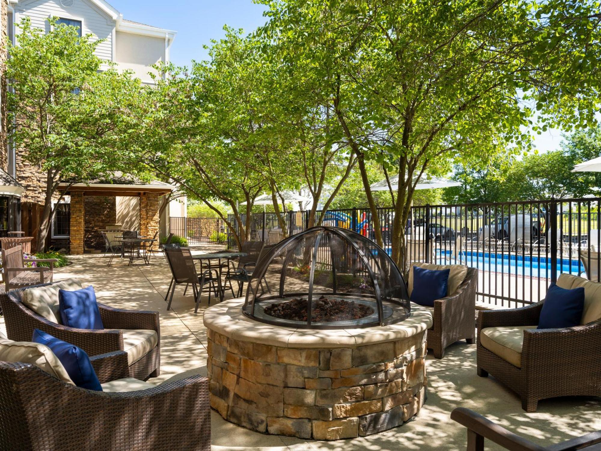 Staybridge Suites Indianapolis-Airport By Ihg Plainfield Exteriér fotografie